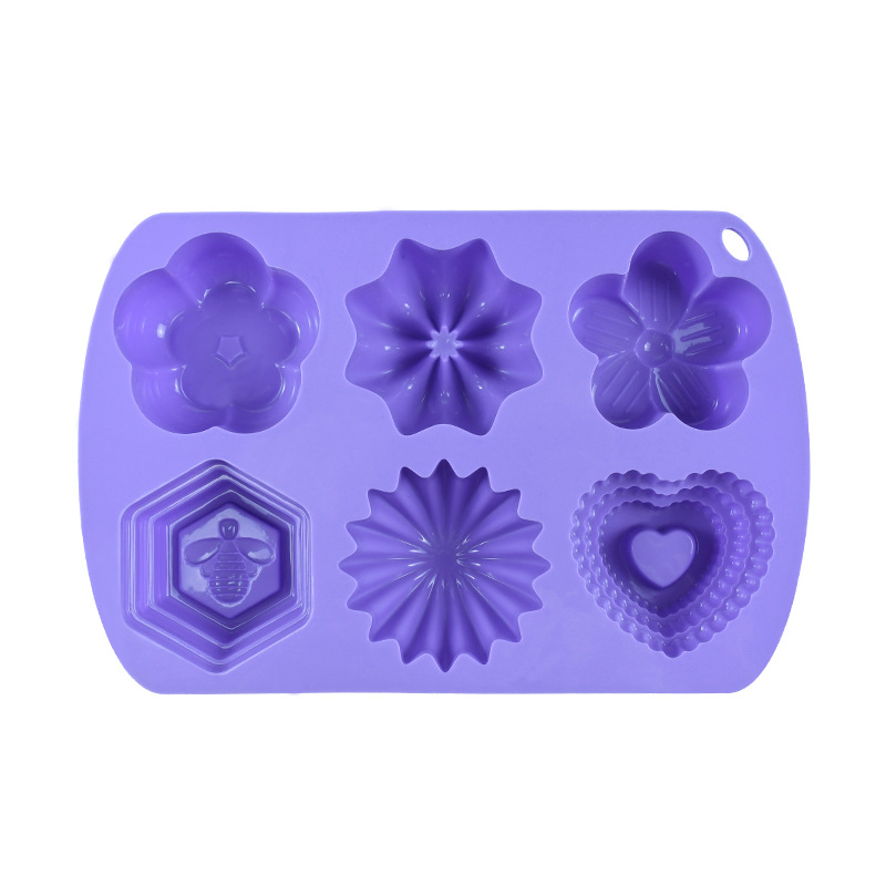 Non-stick silicone baking mold